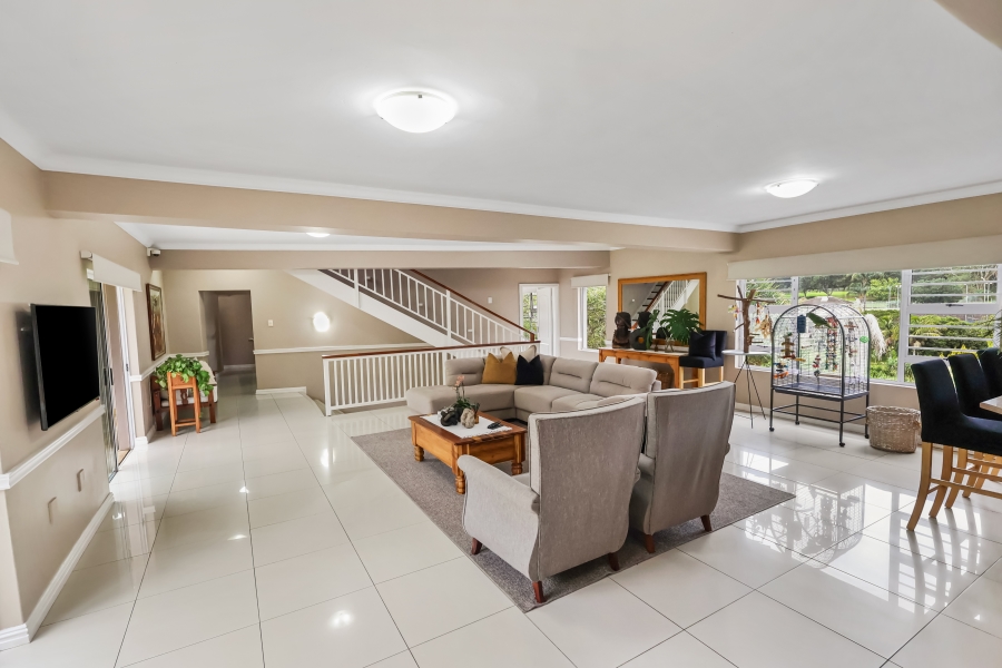 7 Bedroom Property for Sale in Nahoon Eastern Cape